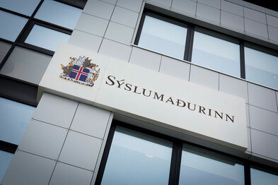Íris og Bryndís settir sýslumenn