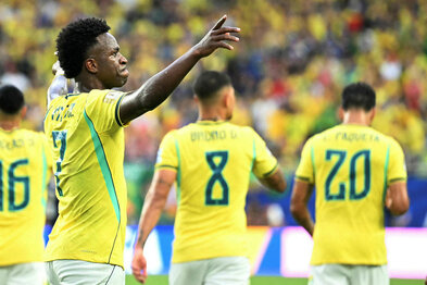 Brasilía – Japan kl. 17, bein lýsing