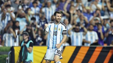Argentína - Ís­land 3-0 | Messi messa vestan­hafs